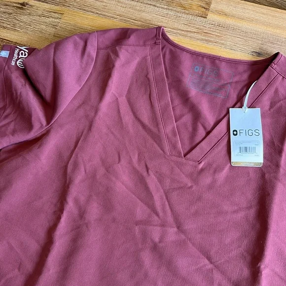 Figs Casma Three-Pocket Scrub Top - Picture 2 of 8